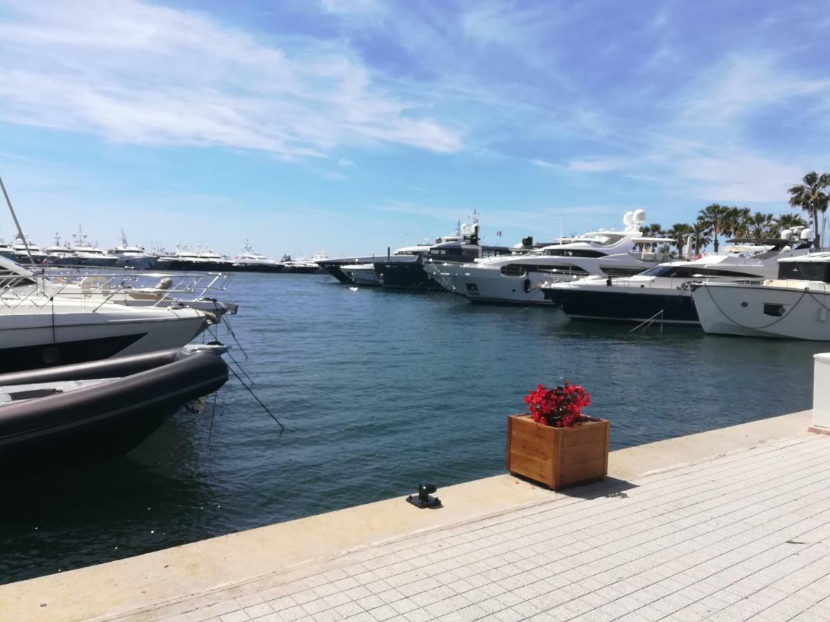 Ferienwohnung Le Stud Golfe-Juan Exterior foto